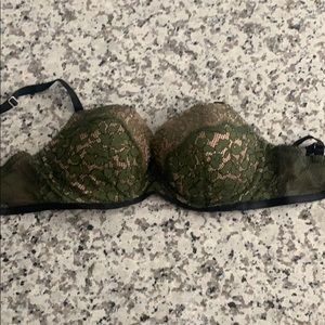 Victoria Secret Green Lace Diamond Bra